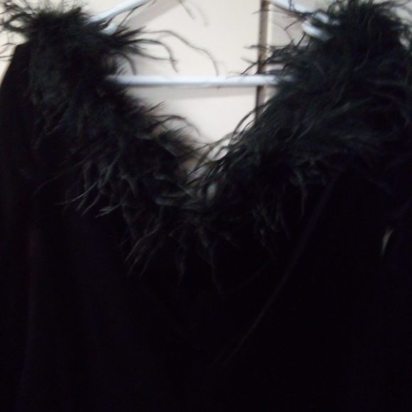 Women's Top - Picture 5 of 7